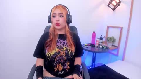 Snapshot of hannybelle__ chatting on October 18, 3:48 pm Hanny online show from October 18, 3:48 pm