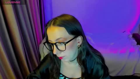 Stephanie online show from March 1, 7:24 pm