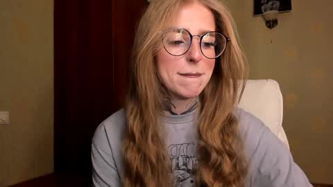 Julia online show from February 16, 4:34 am