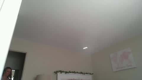 Snapshot of harmony_rose_xoxo chatting on March 8, 7:51 pm Harmony online show from March 8, 7:51 pm