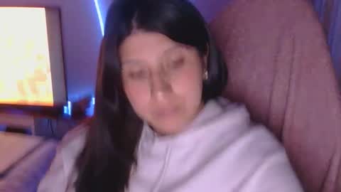 lady online show from May 12, 4:32 am