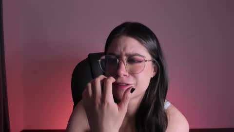 Snapshot of hazelkush00 chatting on October 11, 7:38 pm HazelKush online show from October 11, 7:38 pm