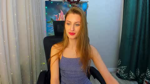 heartedlove_1 online show from December 12, 4:15 am