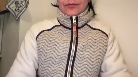 heatherfish online show from February 26, 8:52 pm