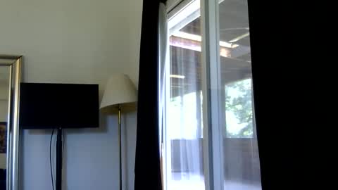 heatwavee online show from June 9, 4:28 pm
