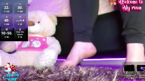 Snapshot of hecate23 chatting on December 14, 1:27 pm Cath online show from December 14, 1:27 pm