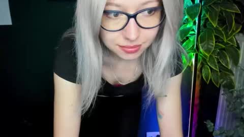 Snapshot of heidi_pleasure chatting on September 11, 7:09 am Heidi online show from September 11, 7:09 am
