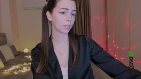 Snapshot of heileymeow chatting on March 10, 6:01 pm Heiley online show from March 10, 6:01 pm