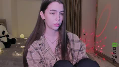 Snapshot of heileymeow chatting on March 6, 7:10 pm Heiley online show from March 6, 7:10 pm