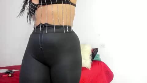 Hela   Independent model online show from September 11, 12:00 am