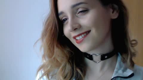 Snapshot of helen_quinn chatting on December 7, 8:11 am helen_quinn online show from December 7, 8:11 am