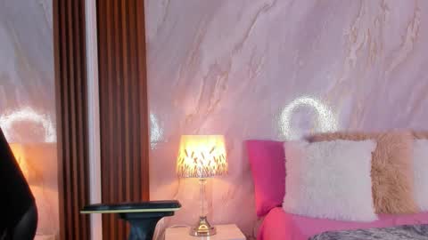 Helena Santos  online show from February 9, 5:48 pm