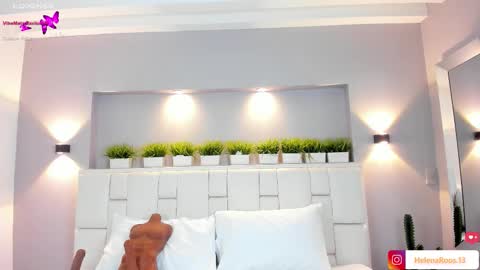 H E L E N A  online show from January 9, 8:02 pm