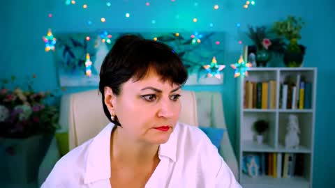 helenbeler online show from November 25, 8:49 am