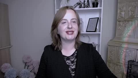 Snapshot of helenbrais chatting on October 10, 6:51 am Helen online show from October 10, 6:51 am