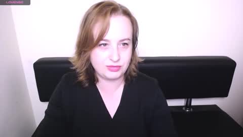 Snapshot of helenbrais chatting on October 1, 6:40 am Helen online show from October 1, 6:40 am