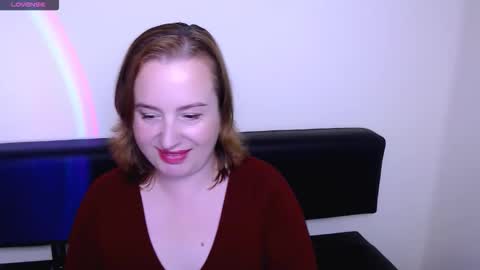 Snapshot of helenbrais chatting on October 6, 7:47 am Helen online show from October 6, 7:47 am