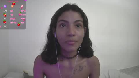 Snapshot of helia_n_amy chatting on January 17, 4:26 pm Helia Transfem and Amy online show from January 17, 4:26 pm