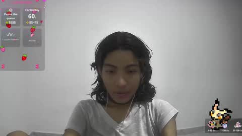 Snapshot of helia_n_amy chatting on February 14, 4:15 am Helia Transfem and Amy online show from February 14, 4:15 am