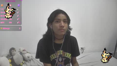 Snapshot of helia_n_amy chatting on January 24, 6:35 pm Helia Transfem and Amy online show from January 24, 6:35 pm