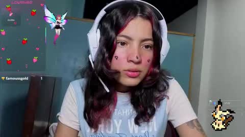 Snapshot of helia_n_amy chatting on September 11, 2:34 am Helia Transfem and Amy online show from September 11, 2:34 am