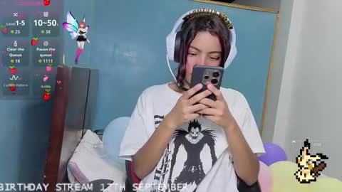 Snapshot of helia_n_amy chatting on September 18, 6:06 pm Helia Transfem and Amy online show from September 18, 6:06 pm