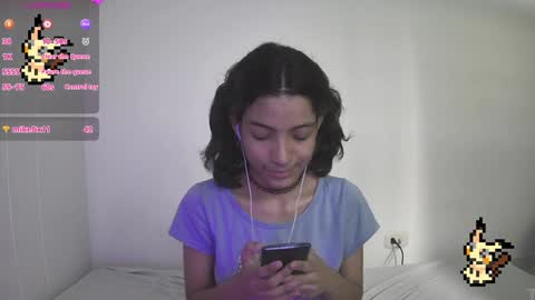 Snapshot of helia_n_amy chatting on January 28, 8:15 pm Helia Transfem and Amy online show from January 28, 8:15 pm