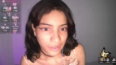 Snapshot of helia_n_amy chatting on February 21, 2:17 am Helia Transfem and Amy online show from February 21, 2:17 am