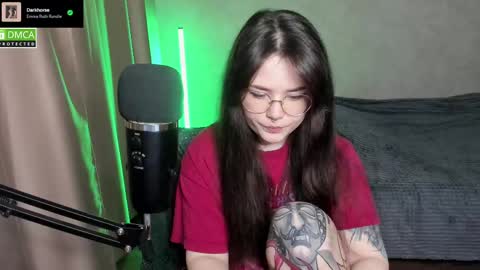 Red online show from March 5, 5:29 pm