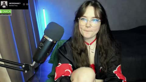 Red online show from September 18, 7:34 pm