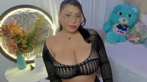 hellenamazing online show from March 31, 5:07 am