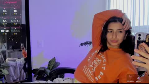 Snapshot of hera_069 chatting on December 30, 12:31 pm Hello I am Valentina independent Colombian model I love sensuality and pleasure welcome online show from December 30, 12:31 pm