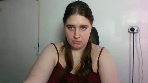 hess_luna_ online show from October 17, 9:45 am