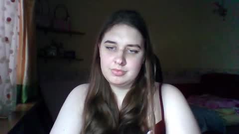 hess_luna_ online show from December 3, 10:28 am