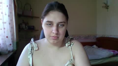 hess_luna_ online show from March 4, 10:22 am