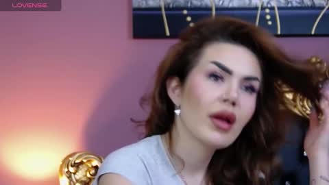 Hessy online show from December 9, 9:49 am