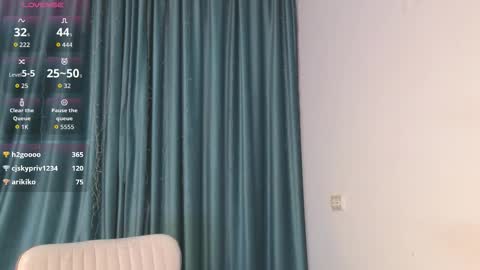 Audrey online show from December 5, 3:13 pm