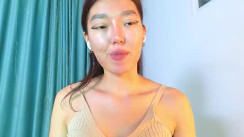 Snapshot of hey_herbal chatting on September 19, 3:00 pm Audrey online show from September 19, 3:00 pm