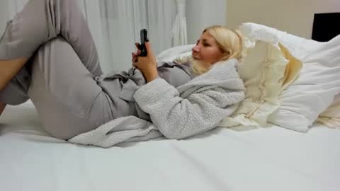 Heyheygrey online show from September 27, 12:56 pm