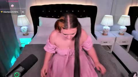 Snapshot of heymarybaby chatting on September 25, 7:51 am Amazing Mary  online show from September 25, 7:51 am