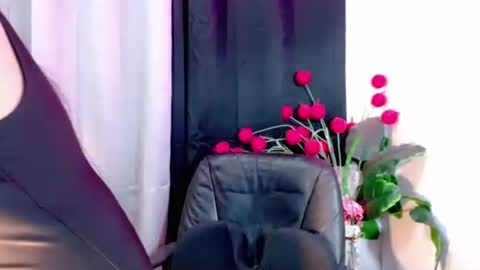 hilarymolly online show from January 14, 10:04 pm