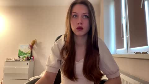 Hi Im Elizabeth online show from November 22, 10:29 am