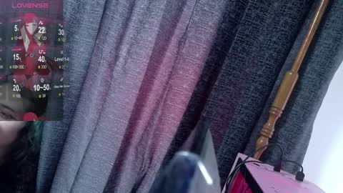 Inori Independent model online show from April 6, 6:31 pm