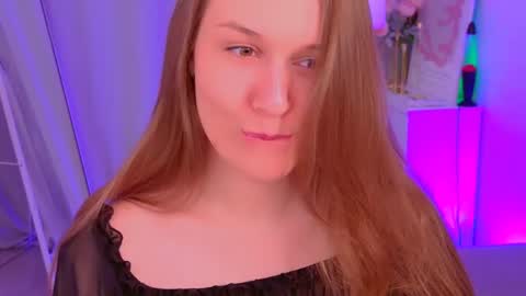 Hina online show from April 15, 6:25 am