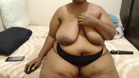 Snapshot of hips2sexy chatting on January 25, 4:02 am hips2sexy online show from January 25, 4:02 am