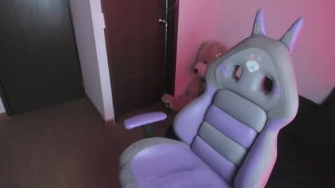 Snapshot of hitomi_arata chatting on February 10, 7:49 pm Hitomi Arata online show from February 10, 7:49 pm
