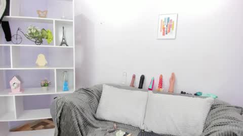 hiyakasudere_ online show from September 24, 6:40 pm