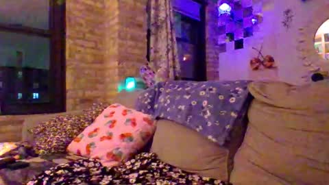 hknox714 online show from November 20, 1:39 am