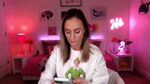 Holi Hurricane online show from November 16, 4:58 am