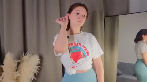 Molly online show from November 20, 12:06 pm